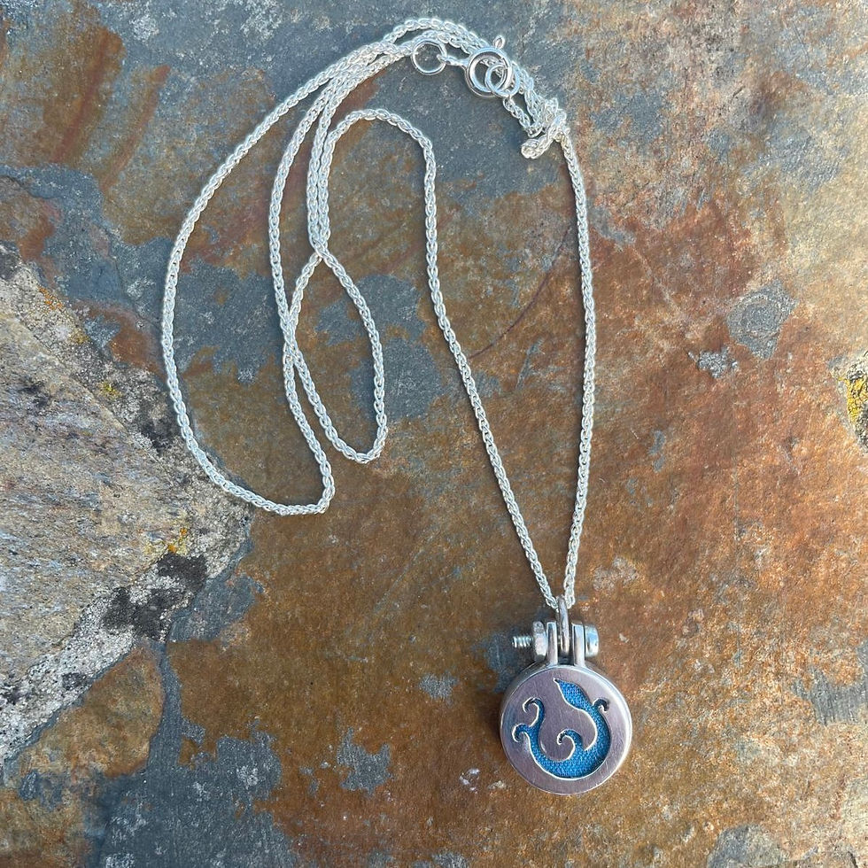 Thumbnail: Remnant Hoop necklace with cut out detail