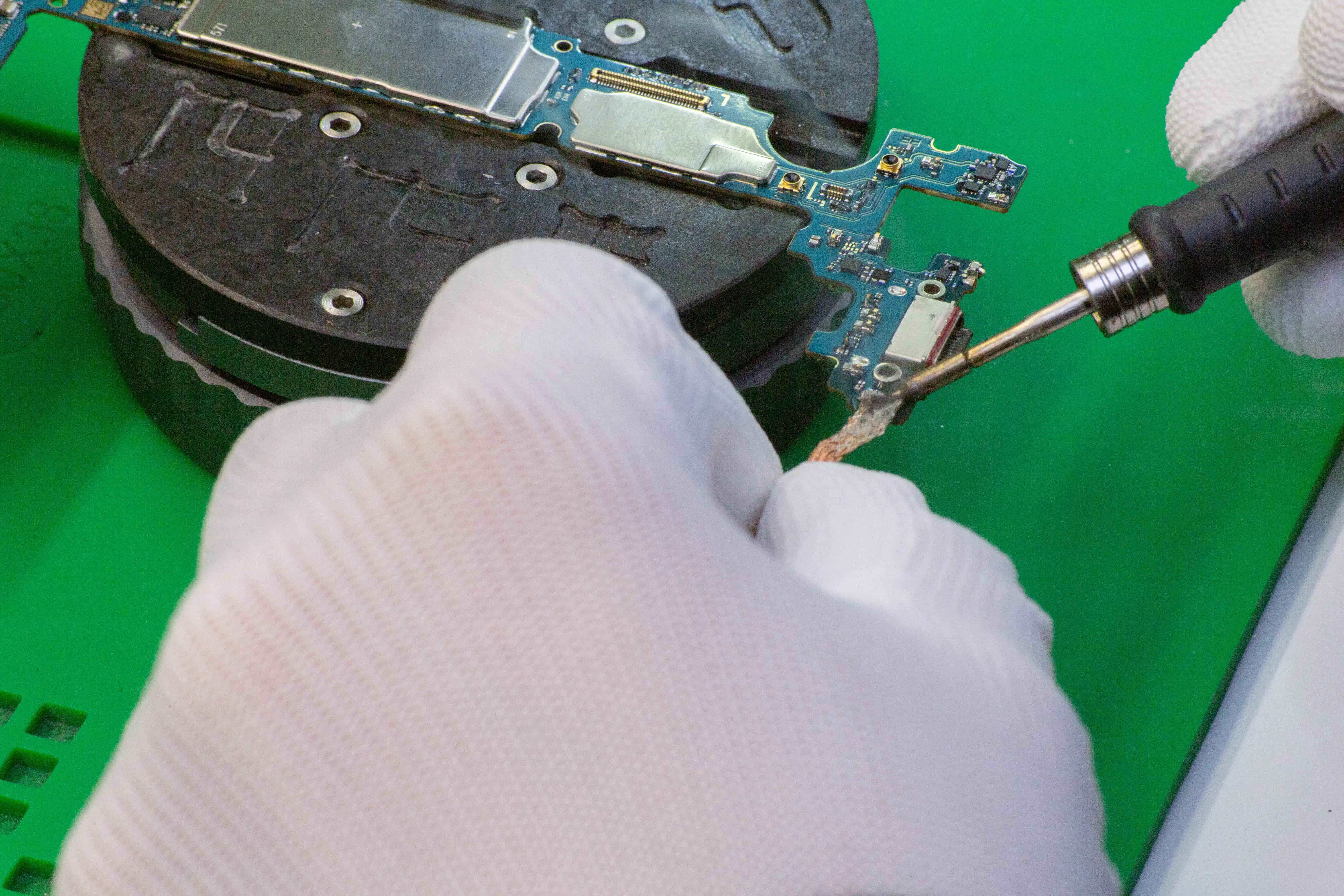 Demontaż mikrofonu Samsung s10