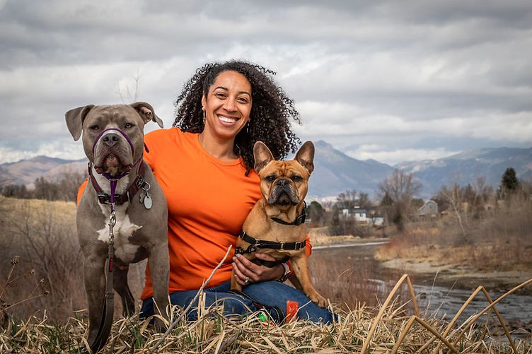 girl-with-two-dogs-in-colorado-springs-photography-session