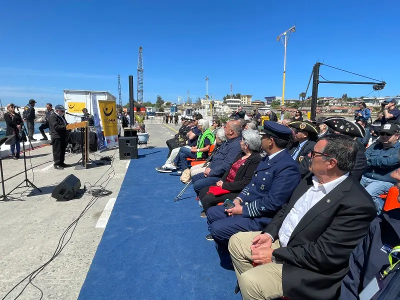 Ceremonia en muelle ASIMAR