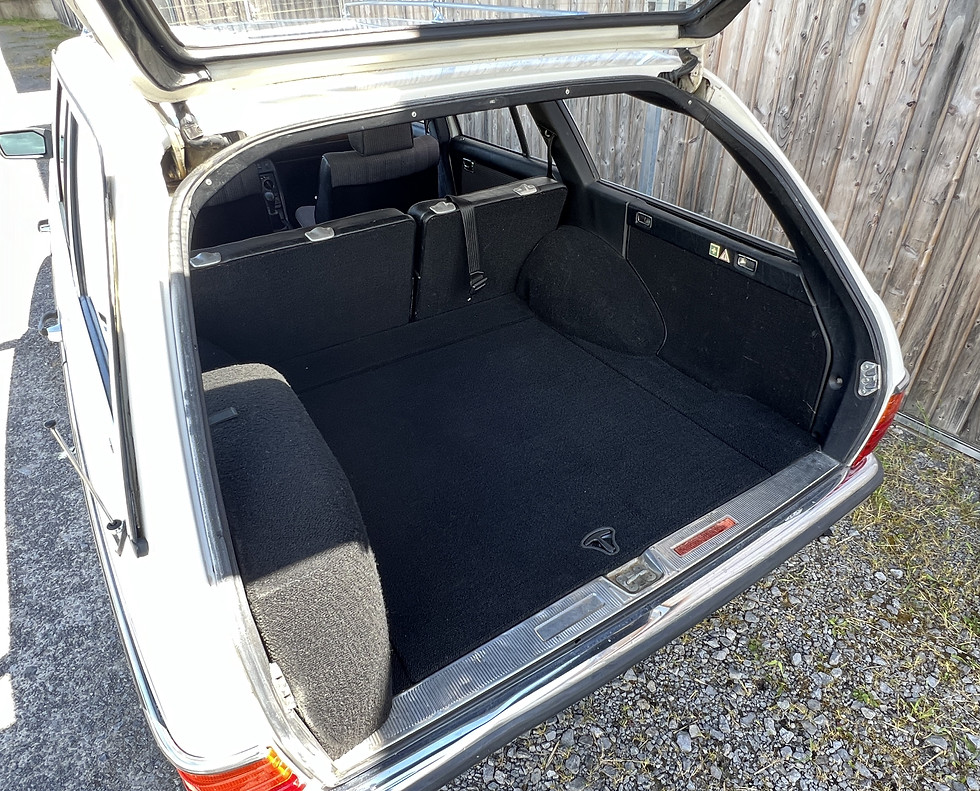 Miniaturbild: Mercedes-Benz 230TE