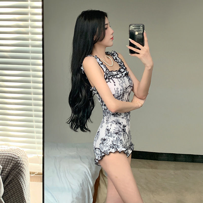 縮圖：Inky Blossom Swimsuit