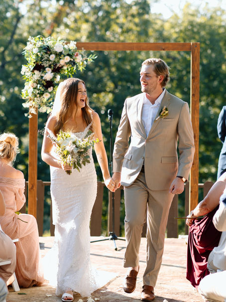 Destination Weddings in the Ozark Mountains of Arkansas - Anedodi Luxury Lake Lodge