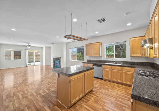 RaeAllenMedia Brianwood Dr-7.jpg