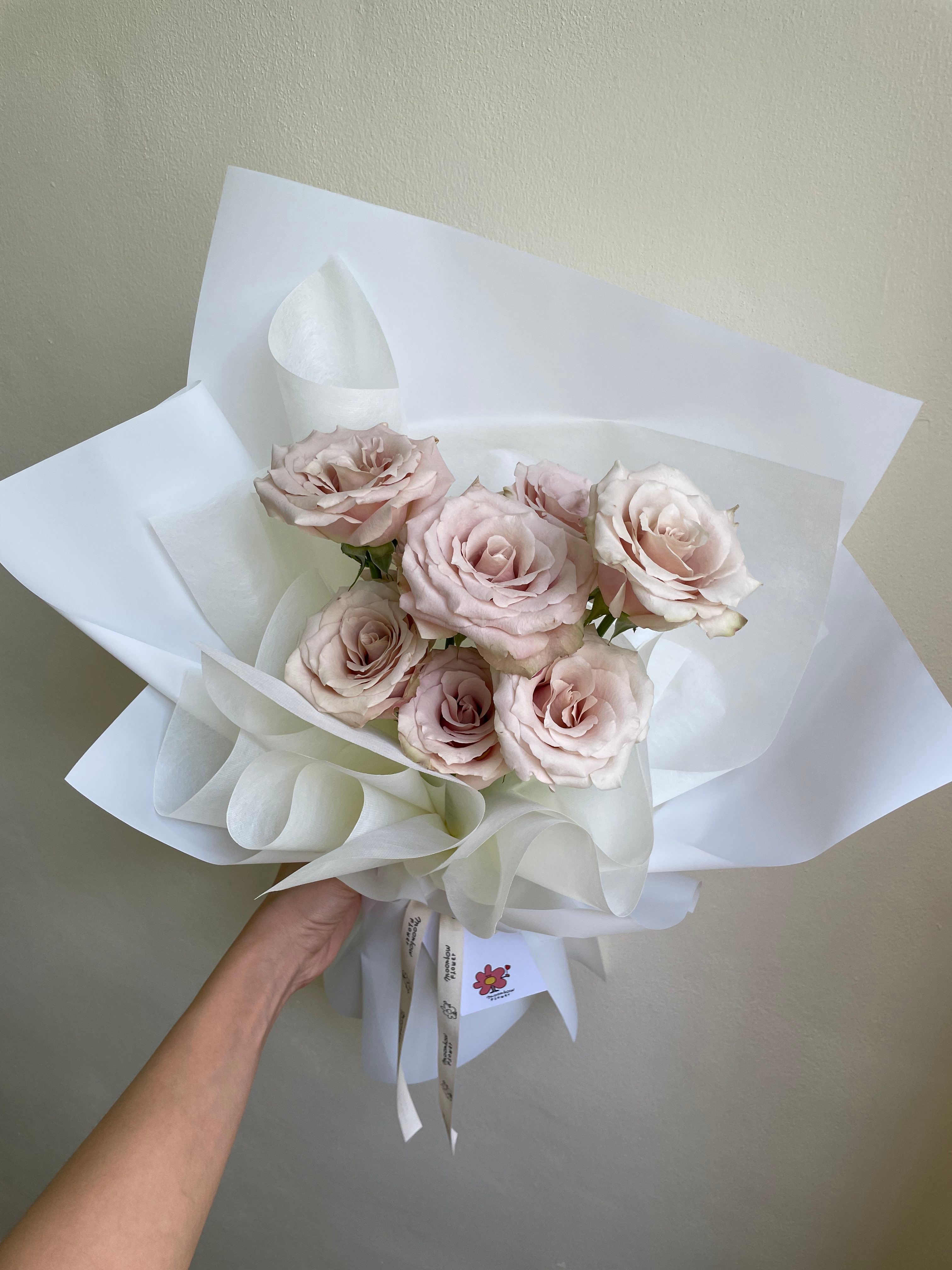 Quicksand Rose - 7 Stems