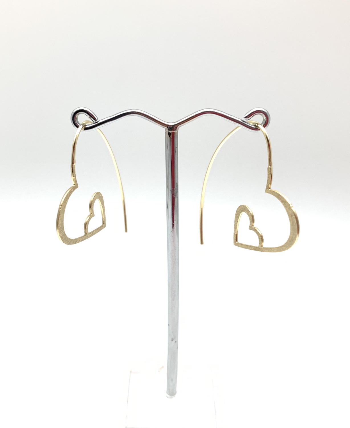 Thumbnail: EG428 Gold Heart Hoops