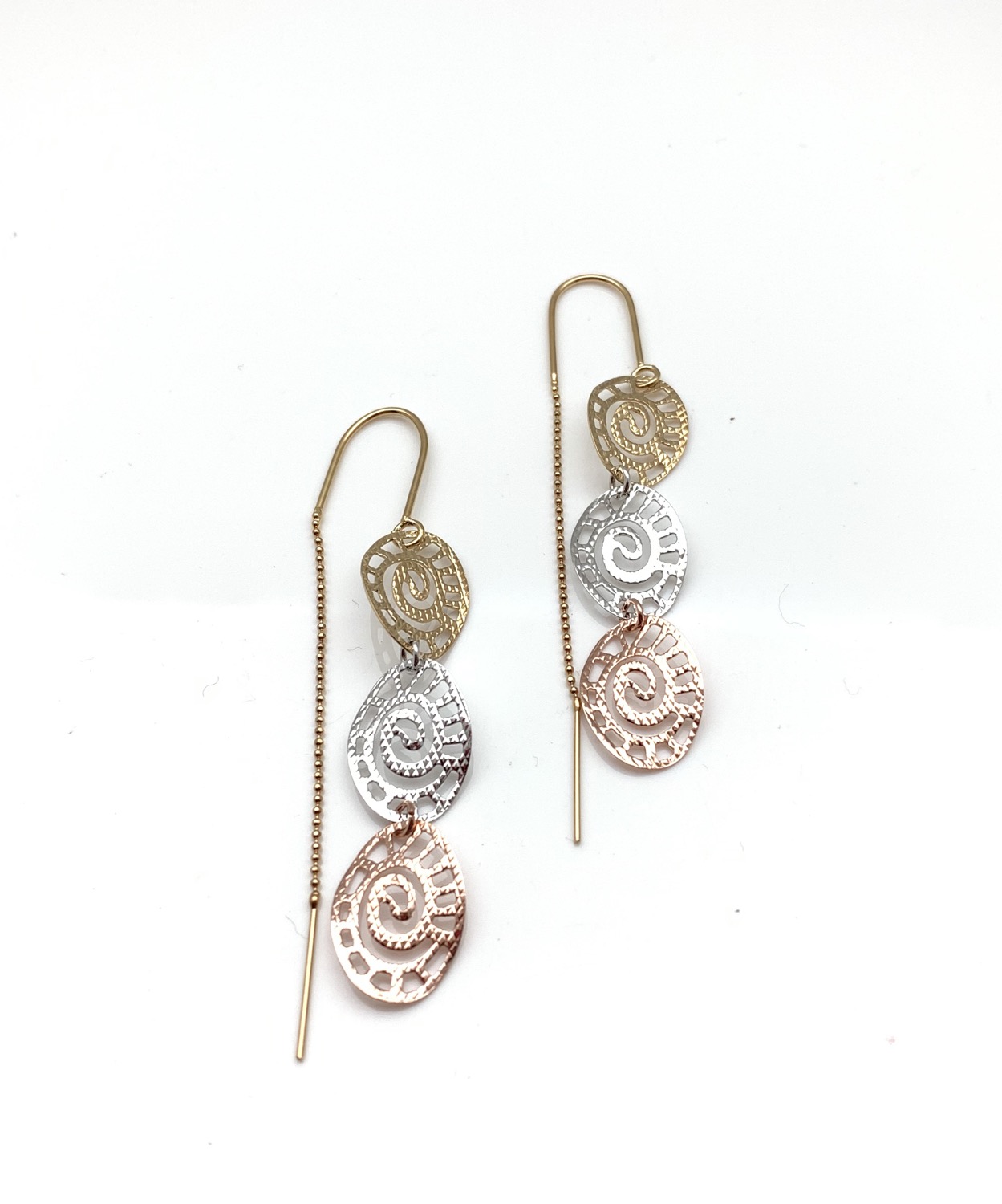 H128 Tricolor Shell Earrings