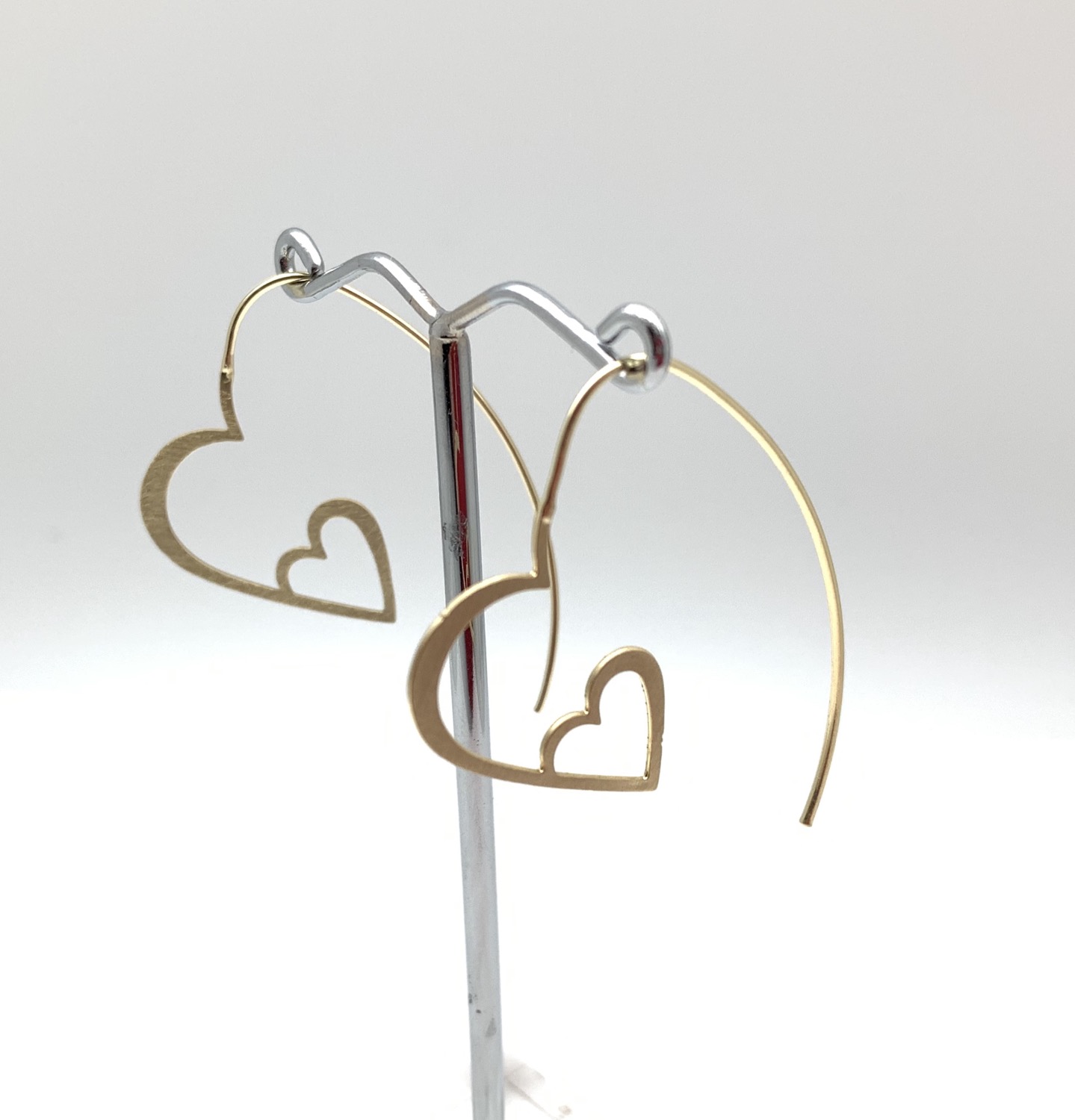 Thumbnail: EG428 Gold Heart Hoops