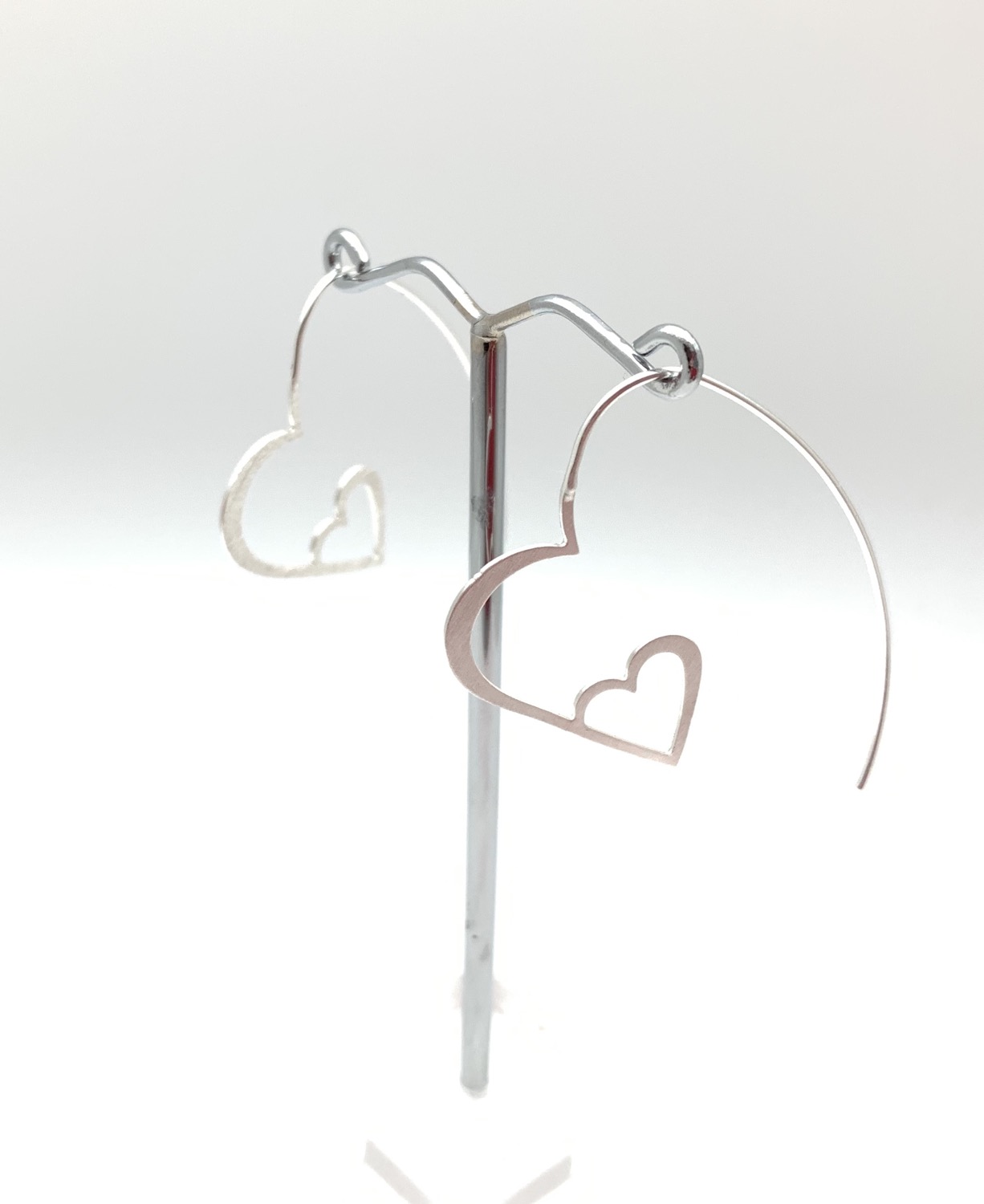 Thumbnail: ES429 Silver Heart Hoops