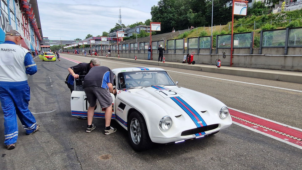 Pits/Hi Vis/Winners Penalty Regs