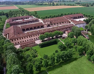 Cura di giardini, parchi e siepi. Chiama Subito per un preventivo dettagliato! Specializzati in realizzazione e Manutenzione Giardini e cura aree verdi. Contattaci.