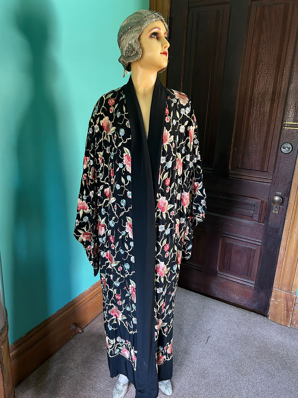 Thumbnail: SOLD Swiss Embroidered Silk Kimono / Robe Made in Lucerne