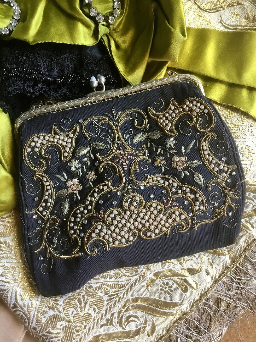 Antique petit embroidered purse bullion beaded floral bag with chain