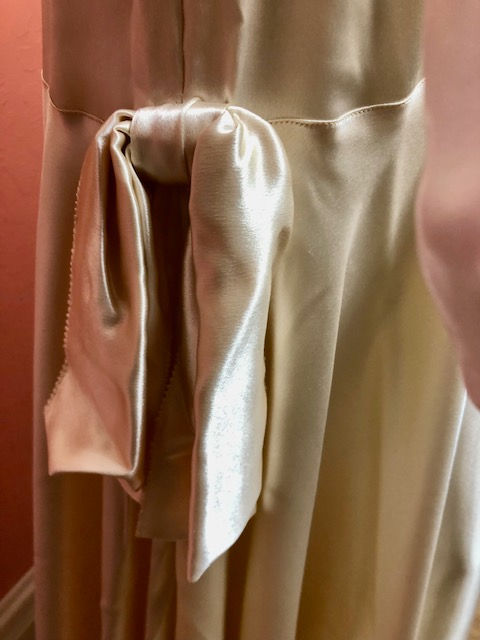 Thumbnail: Art Deco Wedding Dress