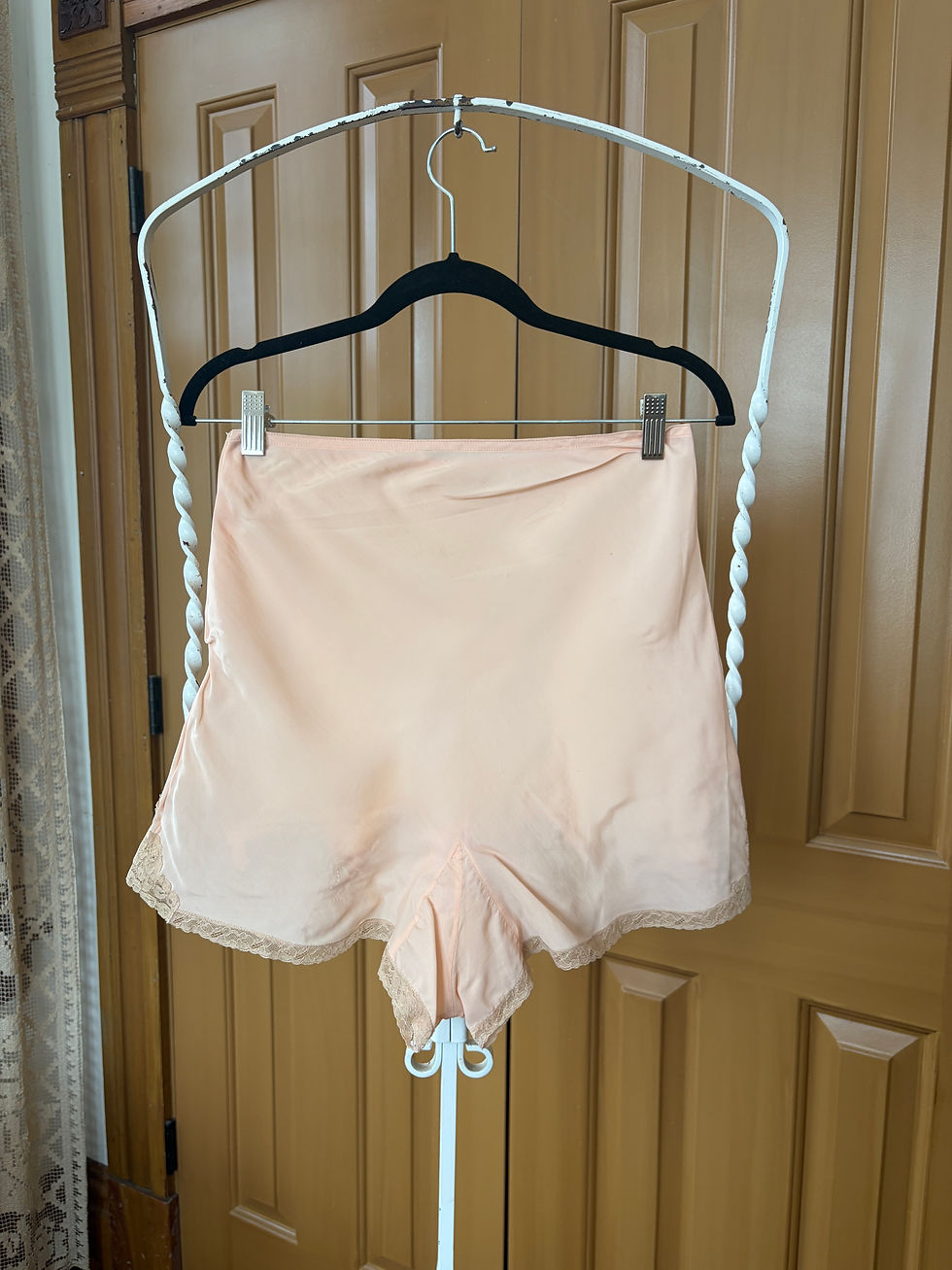 Thumbnail: Antique 1920's Peach Lace Tap Pant