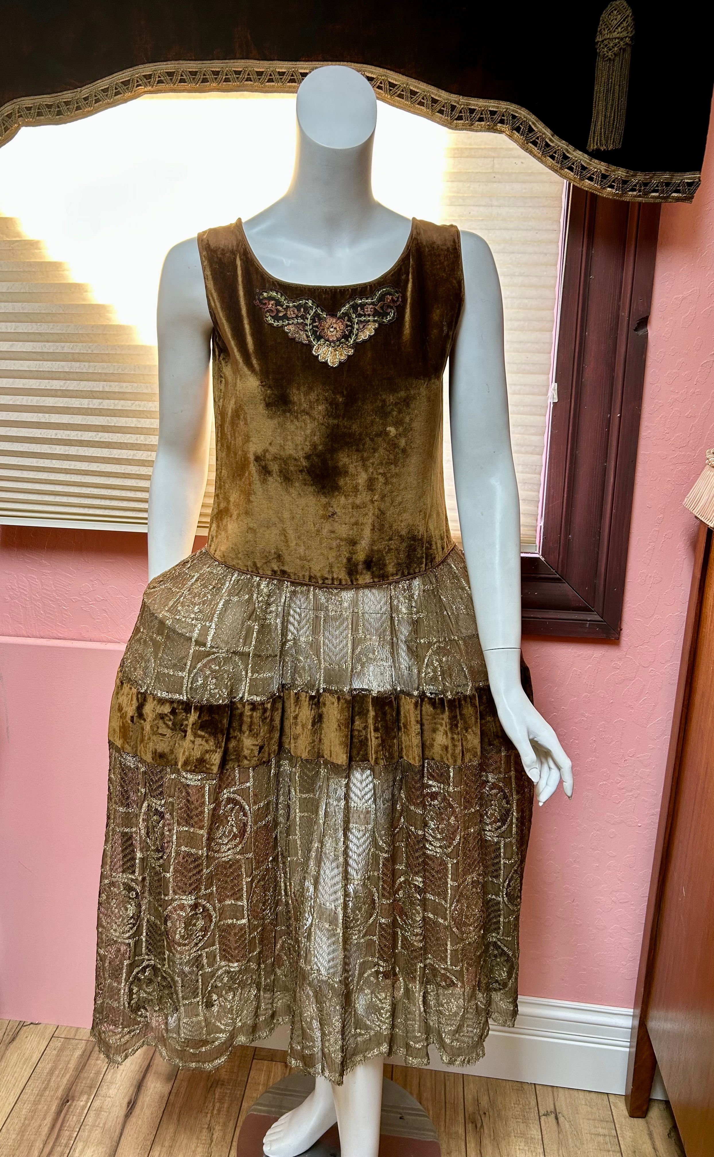 SOLD 1920’s Robe de Style Metallic Oval Rose Dress