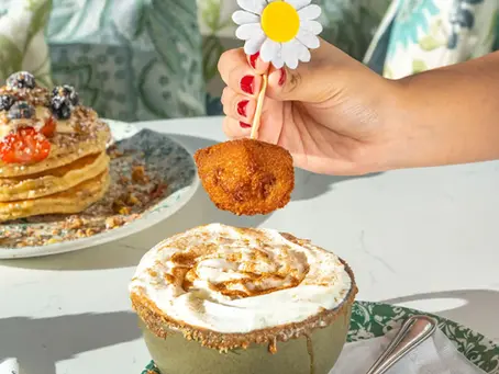 Best Instagram-Worthy Brunch in Miami Beach: Aesthetic Eats Before the Coconut Grove Arts Festival