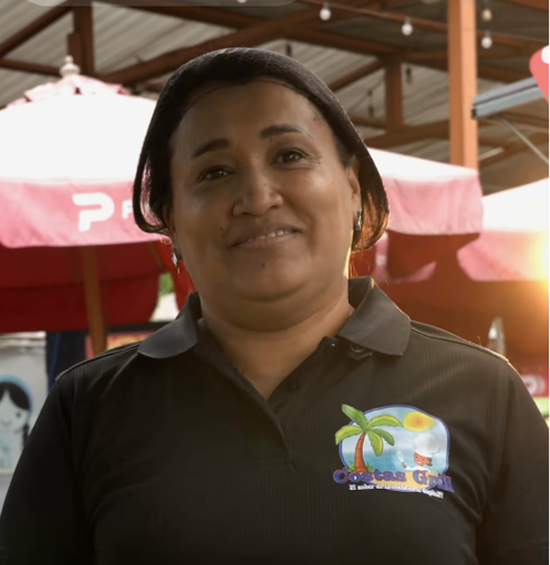 Dassia Reyes nos recuerda la fuerza, valentía y resiliencia de cada mujer que transforma a Honduras.