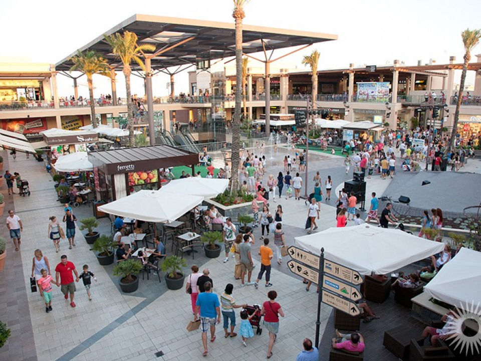 Zenia Boulevard shopping center
