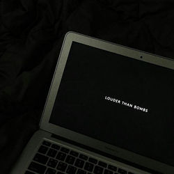 26346179_417445772020041_185098917495019