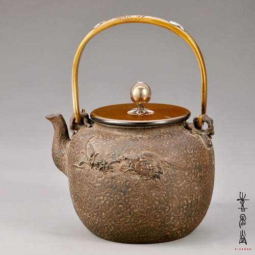 蘭に蟹鉄瓶 | 喜泉堂