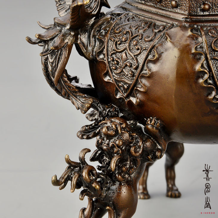 サムネイル： 牡丹獅子香炉