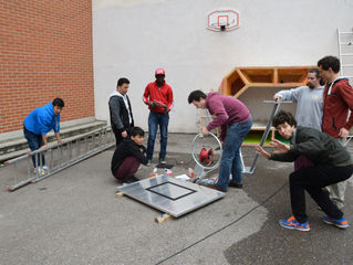 Heimwerker_innentag Sale feat. Amos