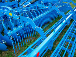 agronomic machine_dreamstime