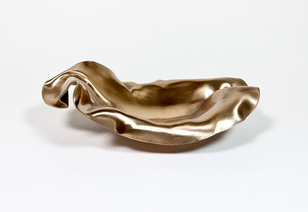 Thumbnail: BOWL „SHELL“ CONCHIGLIA, Bronze one of a kind, 8x31x21cm, 2021