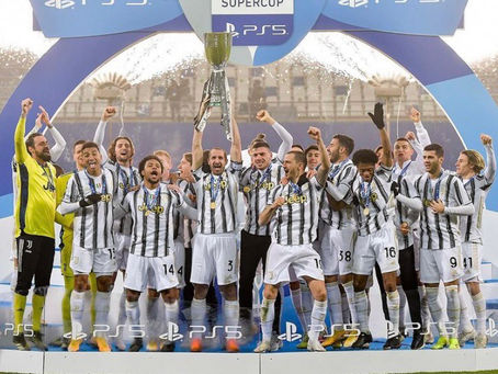 Juve - Napoli 2-0: il primo trofeo di Pirlo