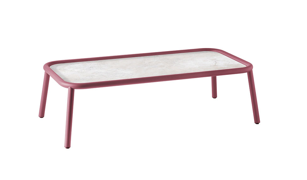 Rechthoekige Bold bijzettafel in met gelakt stalen frame uit gerecycleerd materiaal