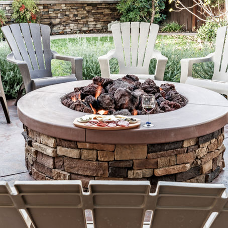 Benefits of Adding A Stone Fire Pit To Your Back Yard