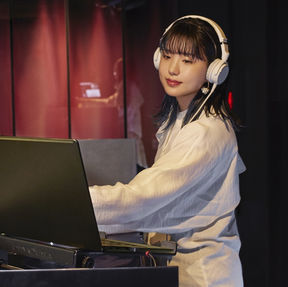  【タイアップ記事】<FMV>「New Normal Life, New PC.」 Switch#01 音楽クリエイターYonYon