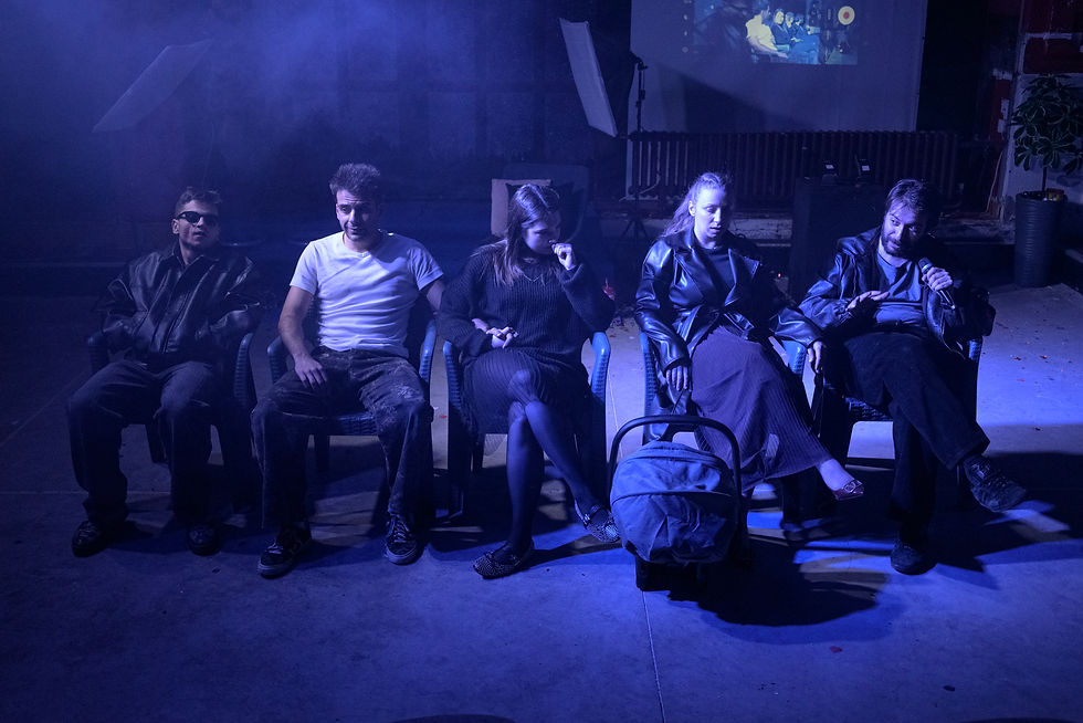 од претставата „Сина сенка“ / фото: Јордан Звездоски