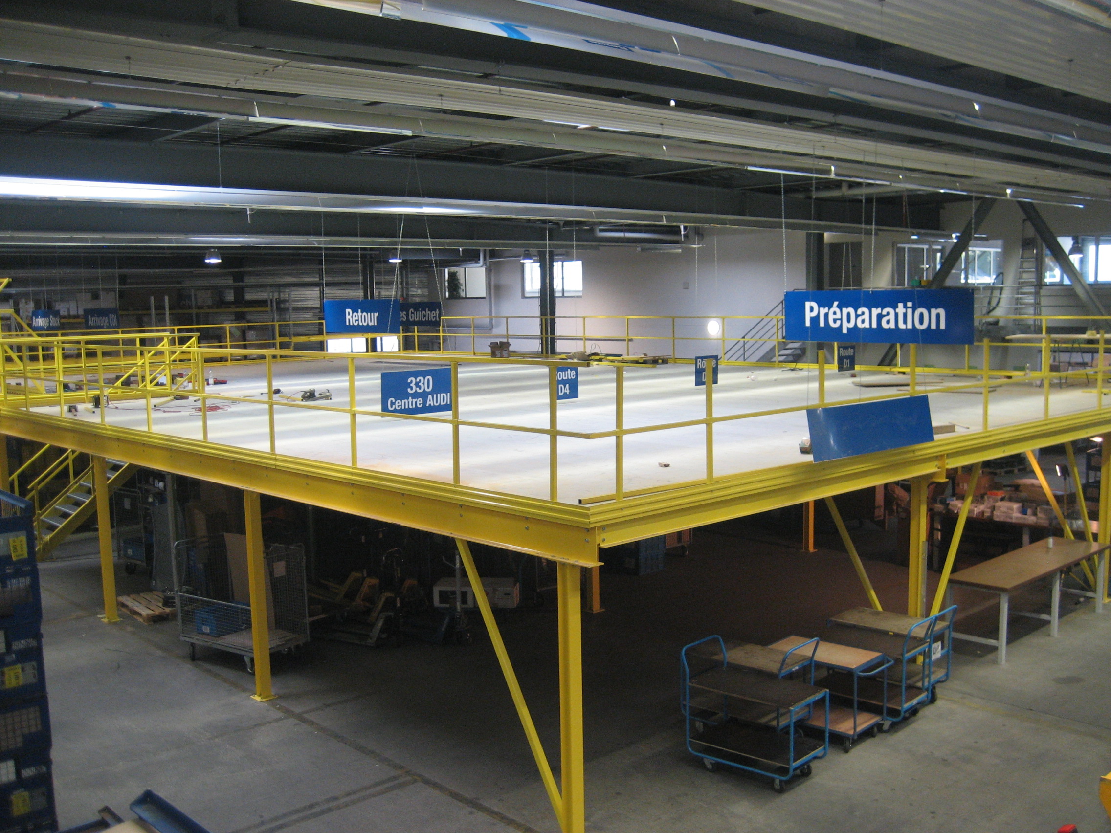 Zwischenboden, Plattformen, Lagerbühnen - Läderach Lagersysteme