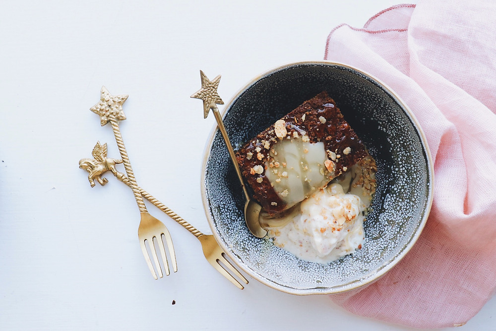 the best vegan sticky toffee pudding
