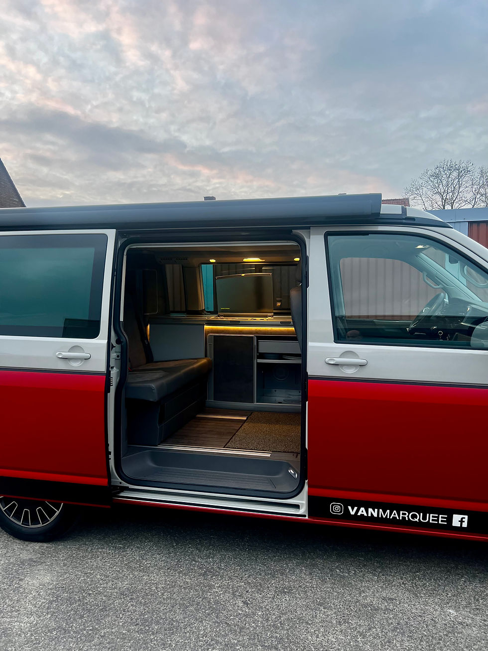 Thumbnail: VOLKSWAGEN CALIFORNIA OCEAN RED