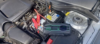 Flat battery jump pack