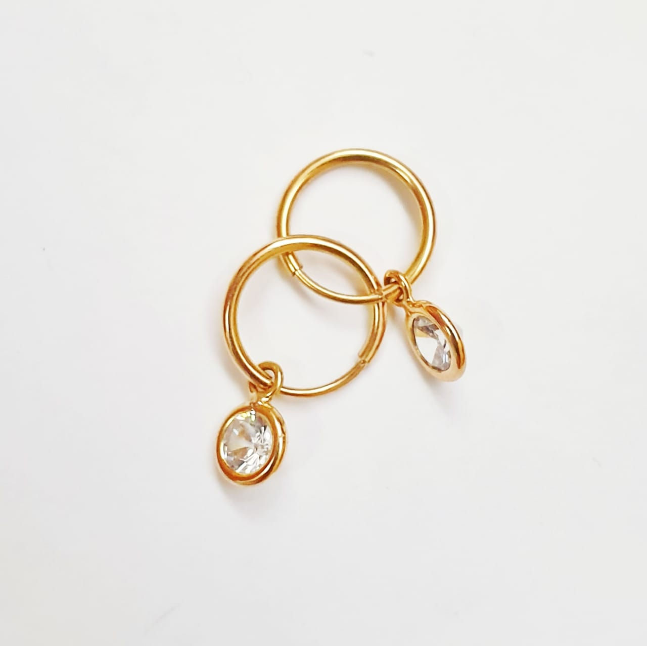 Cubanos con piedra colgante