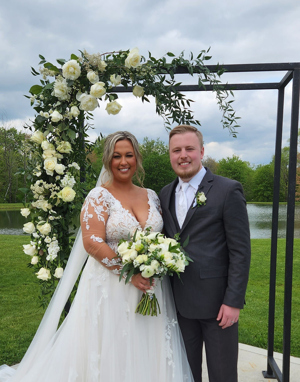 Samantha & Josh Mounce
