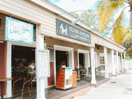Island Dogs Bar