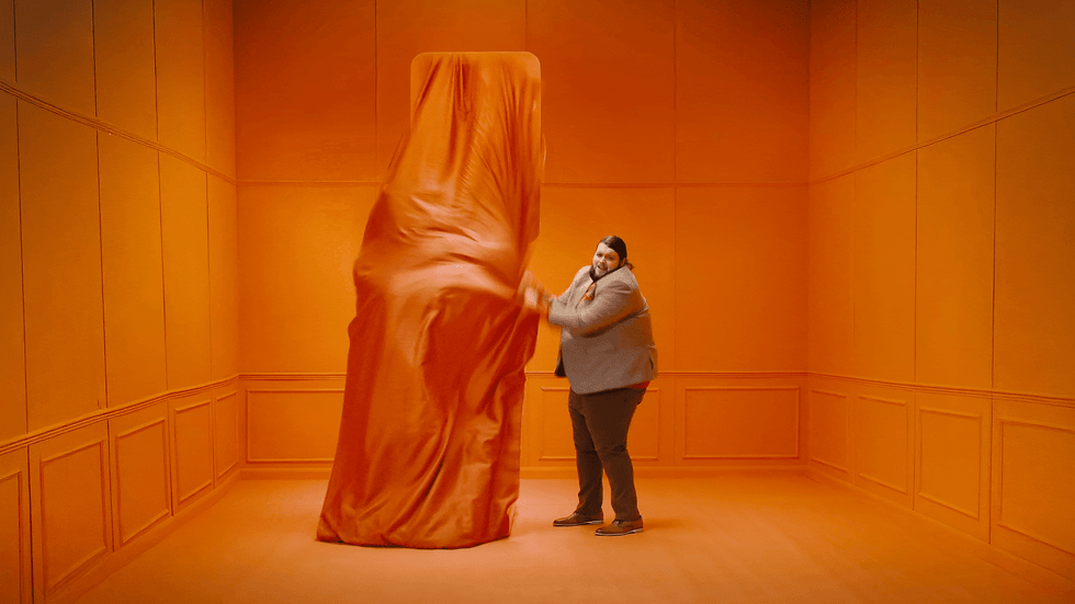 club_orange_-_are_you_for_real__(hero_30_) (1080p).gif