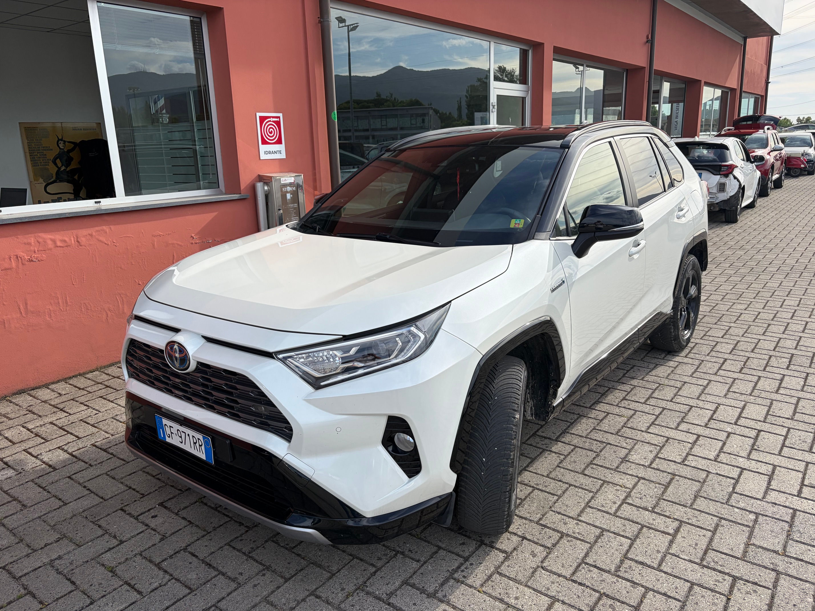 TOYOTA RAV 4 HYBRID
