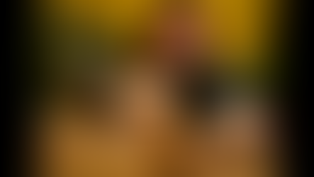 You Can’t Cover Your Pain in “Tinsel,” But Sydney Dale Gives Voice to a Lonely Christmas