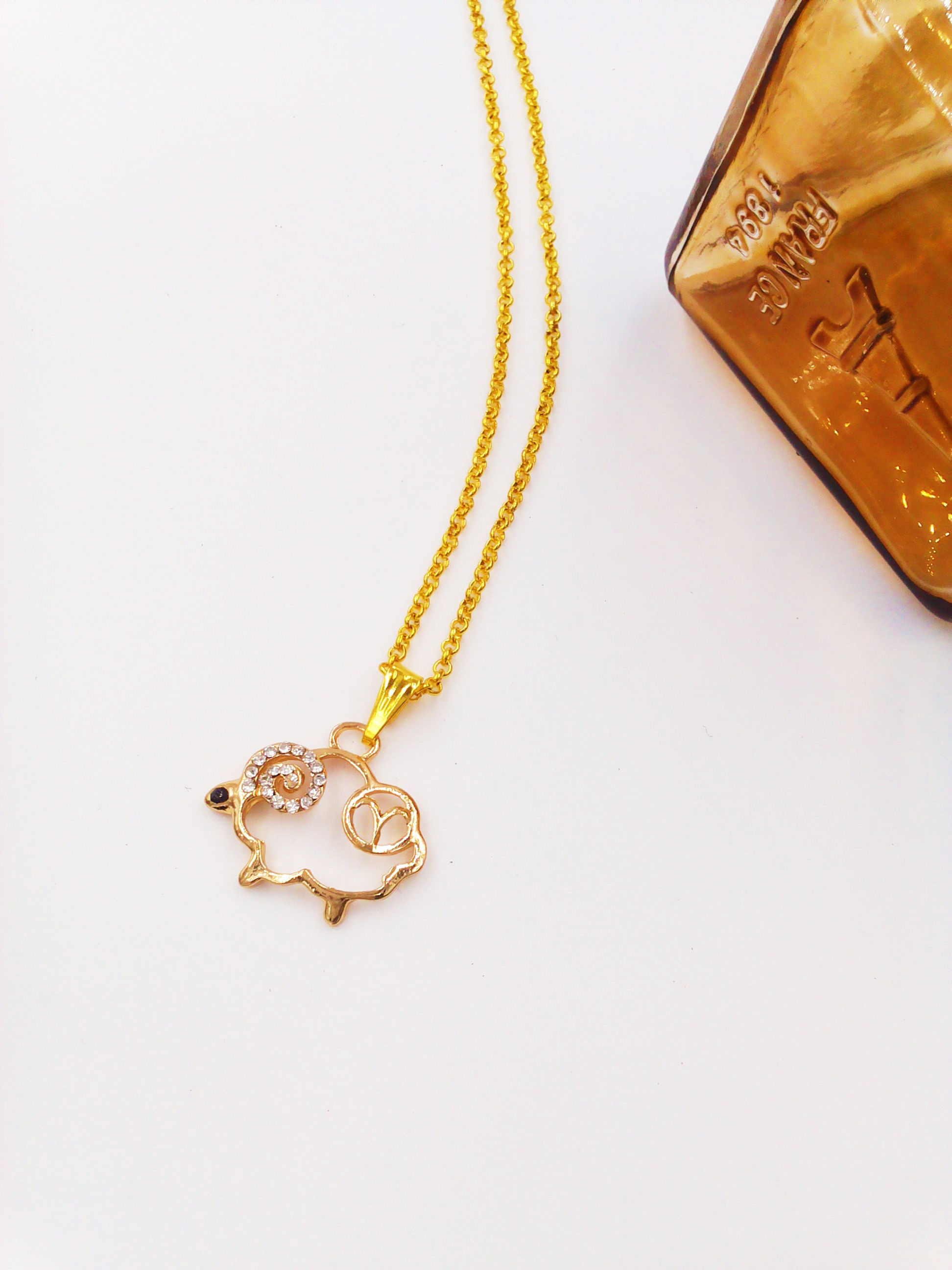 Diamond sheep pendant 18k gold necklace
