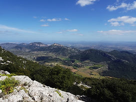 360º Grad – Inselpanorama. Private Wege auf der Alfàbia Bergkette von Orient nach Sóller