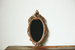AGATHA FRAME