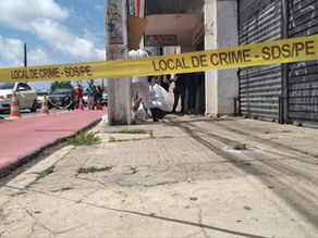 Elemento da Fechada de prédio se desprende e mata idosa de 60 anos, no Recife