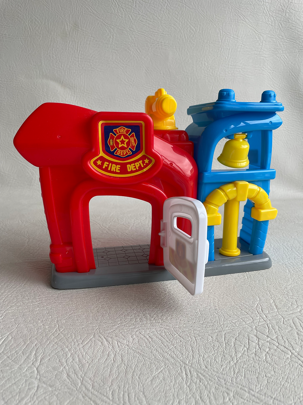 Miniatura: Casita de bomberos con carro