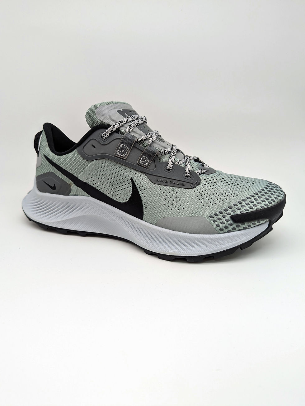 Прев'ю: Nike Pegasus Trail 3